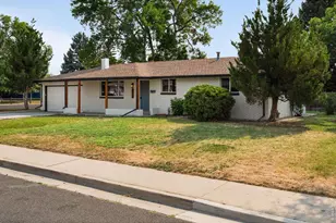 3012 N Sheridan Ave, Loveland, CO 80538 - Photo 1