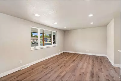 3012 N Sheridan Ave, Loveland, CO 80538 - Photo 7