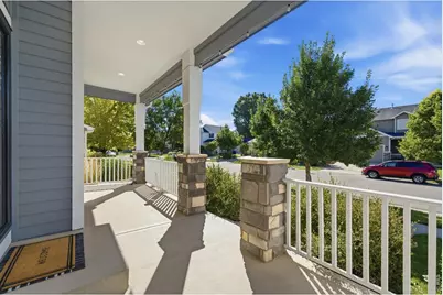 1126 Crescent Dr, Windsor, CO 80550 - Photo 5