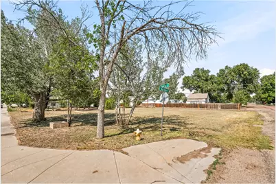 4028 Denver St, Evans, CO 80620 - Photo 5