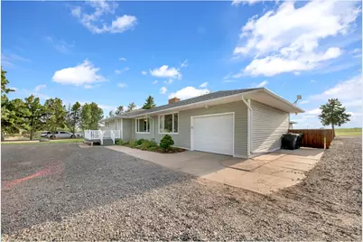 365 S Cedar Ave, Akron, CO 80720 - Photo 5