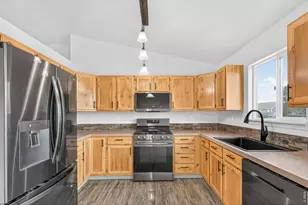 408 Suzann St, Wiggins, CO 80654 - Photo 7