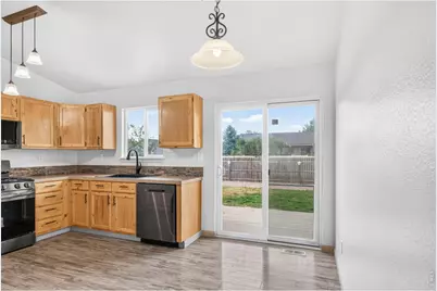408 Suzann St, Wiggins, CO 80654 - Photo 9