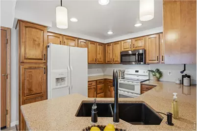 2212 S Nome Ct, Aurora, CO 80014 - Photo 17