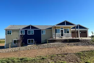 2305 Apple St, Longmont, CO 80504 - Photo 1
