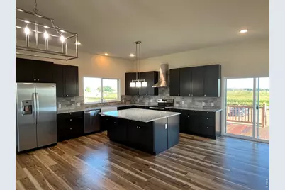 2305 Apple St, Longmont, CO 80504 - Photo 3