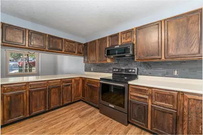 1050 S Saint Vrain Ave #E-4, Estes Park, CO 80517 - Photo 13