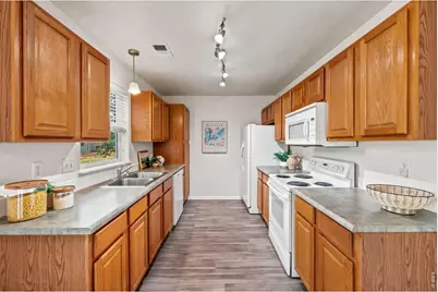802 Waterglen Dr #E21, Fort Collins, CO 80524 - Photo 7
