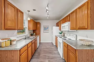 802 Waterglen Dr, Fort Collins, CO 80524 - Photo 7