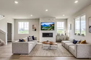 202 Sugar Beet Ln, Berthoud, CO 80513 - Photo 3