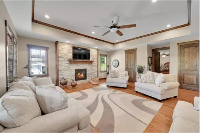 608 Riverside Ct, Greeley, CO 80634 - Photo 5