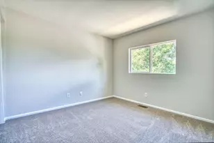 10595 Butte Dr, Longmont, CO 80504 - Photo 13