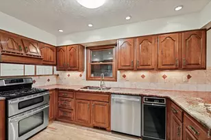 1231 49th Ave Ct, Greeley, CO 80634 - Photo 5