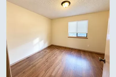 1900 Connecticut Dr, Fort Collins, CO 80525 - Photo 11