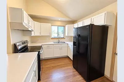 1900 Connecticut Dr, Fort Collins, CO 80525 - Photo 5