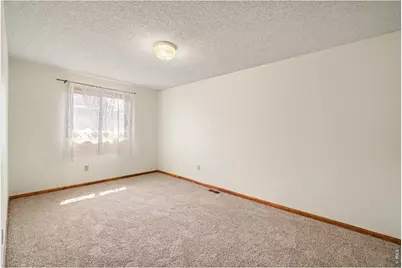 627 E 42nd St, Loveland, CO 80538 - Photo 23