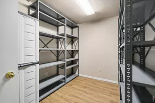 627 E 42nd St, Loveland, CO 80538 - Photo 31