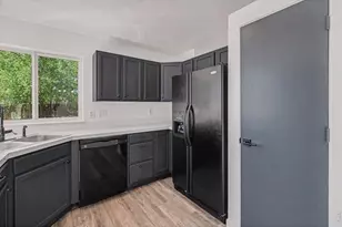 943 Eagle Dr, Loveland, CO 80537 - Photo 9