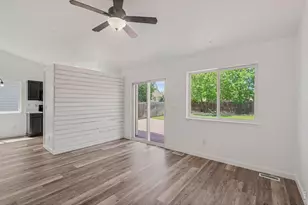 943 Eagle Dr, Loveland, CO 80537 - Photo 5