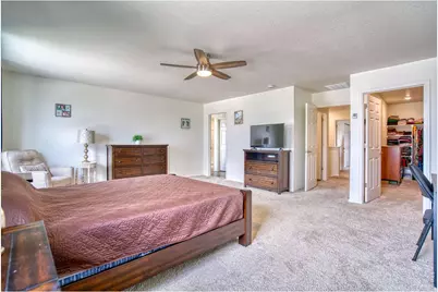 5340 Stagecoach Ave, Longmont, CO 80504 - Photo 35