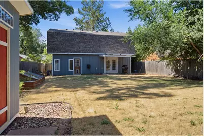 545 E 11th St, Loveland, CO 80537 - Photo 27
