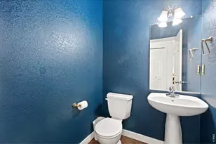 6925 19th St, Greeley, CO 80634 - Photo 9