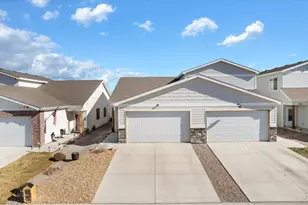 1105 Coyote Ln, Wiggins, CO 80654 - Photo 3