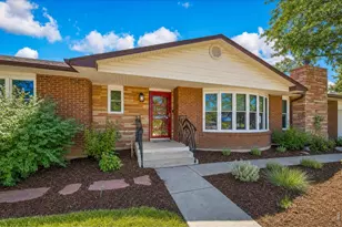 300 Crestridge Ln, Longmont, CO 80501 - Photo 5