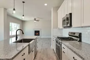 9050 Harlequin Cir, Frederick, CO 80504 - Photo 7