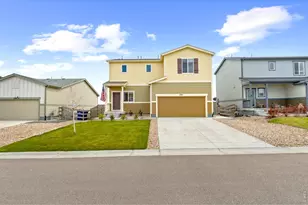 1246 Sherman Dr, Dacono, CO 80514 - Photo 37