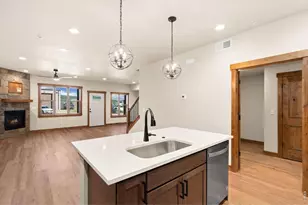 1726 Continental Peaks Cir, Estes Park, CO 80517 - Photo 5