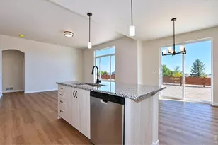 1051 Crown Sparrow St, Johnstown, CO 80534 - Photo 11