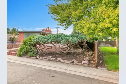 4677 E Hampden Ave, Denver, CO 80222 - Photo 3