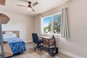 2261 W Stuart St, Fort Collins, CO 80526 - Photo 25