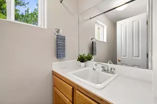 2038 Burbank St, Berthoud, CO 80513 - Photo 35