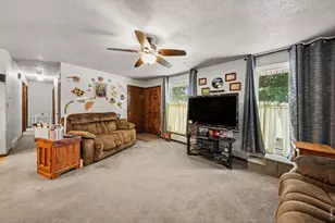 3954 Cottonwood Dr, Loveland, CO 80538 - Photo 5
