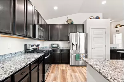 867 Sunlight Peak Dr, Severance, CO 80550 - Photo 15
