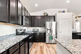 867 Sunlight Peak Dr, Severance, CO 80550 - Photo 15