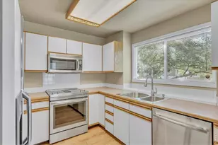 968 Richmond Dr, Fort Collins, CO 80526 - Photo 9