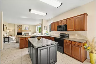 1926 Rannoch Dr, Longmont, CO 80504 - Photo 11