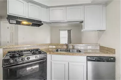 1629 N Clarkson St #11, Denver, CO 80218 - Photo 13