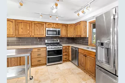 2431 Carriage Dr, Estes Park, CO 80517 - Photo 17