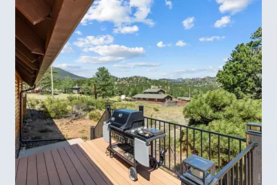 2431 Carriage Dr, Estes Park, CO 80517 - Photo 15