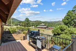 2431 Carriage Dr, Estes Park, CO 80517 - Photo 15