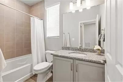 4301 Riverwalk Cir, Johnstown, CO 80534 - Photo 29