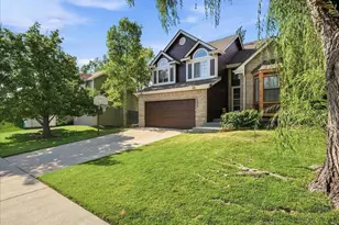 1037 Deer Creek Ln, Fort Collins, CO 80526 - Photo 3