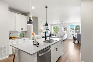 683 Stonebridge Dr, Longmont, CO 80503 - Photo 3