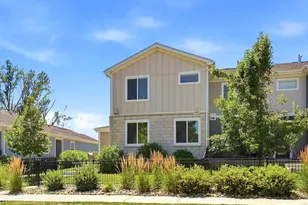 683 Stonebridge Dr, Longmont, CO 80503 - Photo 3
