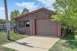 2316 Horseshoe Cir, Longmont, CO 80504 - Photo 11