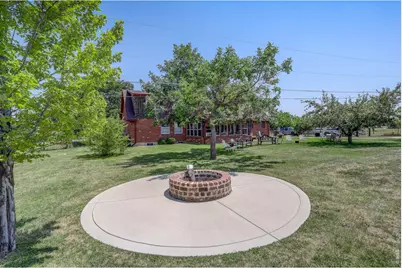 2316 Horseshoe Cir, Longmont, CO 80504 - Photo 7